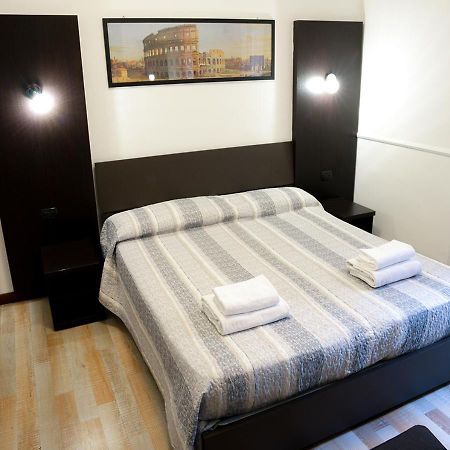 Gh Colosseum Roma Esterno foto