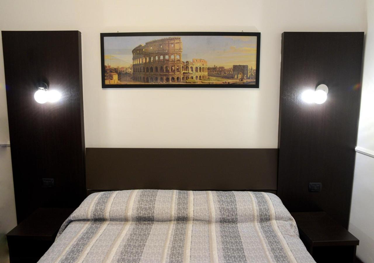 Gh Colosseum Roma Esterno foto